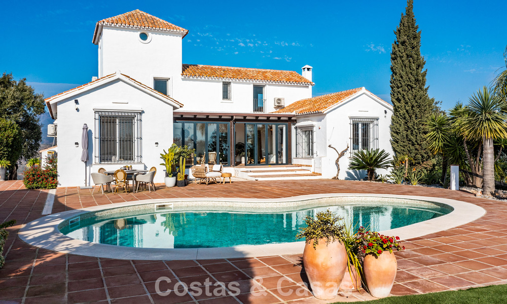 Spaanse hacienda stijl villa met spectaculaire vergezichten te koop in een natuurlijke setting ten oosten van Marbella centrum 776926