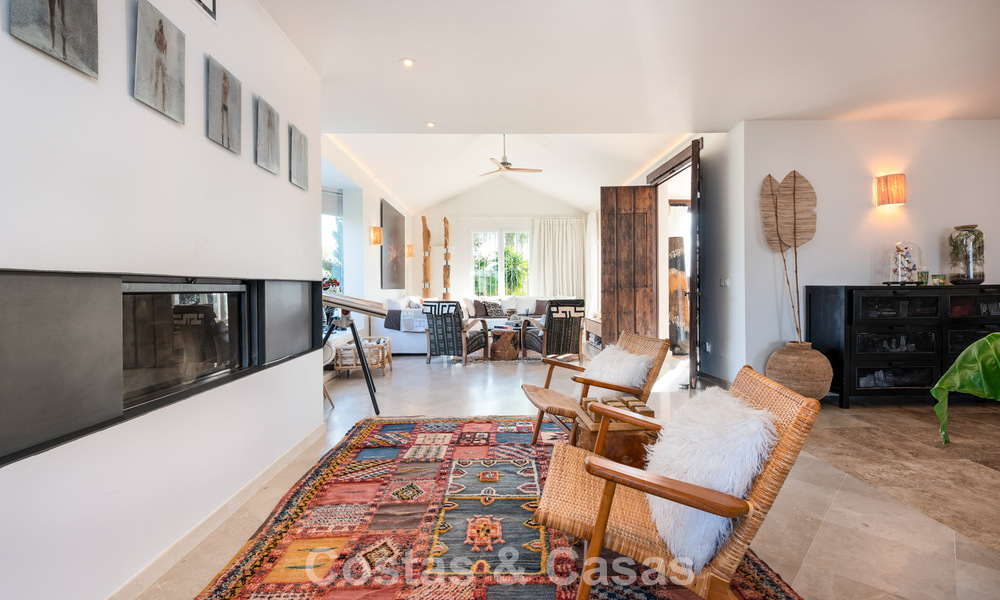 Spaanse hacienda stijl villa met spectaculaire vergezichten te koop in een natuurlijke setting ten oosten van Marbella centrum 776931