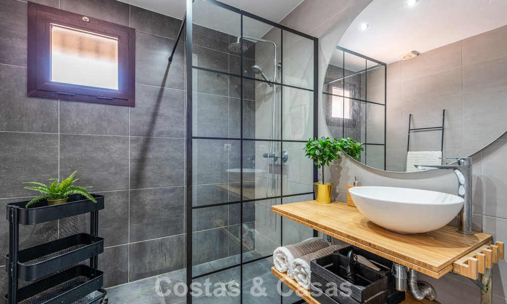 Duplex penthouse te koop op loopafstand van alle voorzieningen en Puerto Banus in Nueva Andalucia, Marbella 777342