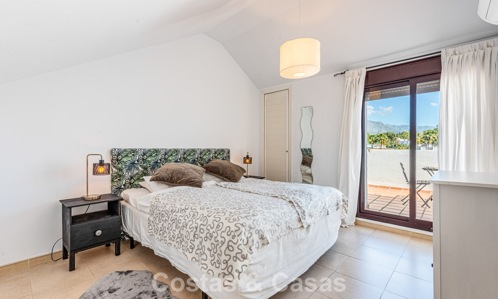 Duplex penthouse te koop op loopafstand van alle voorzieningen en Puerto Banus in Nueva Andalucia, Marbella 777347