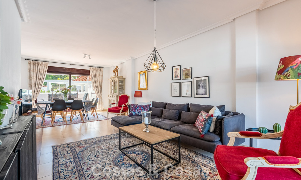 Duplex penthouse te koop op loopafstand van alle voorzieningen en Puerto Banus in Nueva Andalucia, Marbella 777358