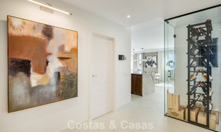 Instapklaar duplex penthouse te koop in een 24-uur beveiligde urbanisatie op Marbella’s Golden Mile 777107 