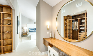 Instapklaar duplex penthouse te koop in een 24-uur beveiligde urbanisatie op Marbella’s Golden Mile 777111 