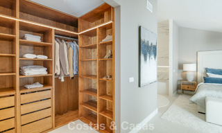 Instapklaar duplex penthouse te koop in een 24-uur beveiligde urbanisatie op Marbella’s Golden Mile 777112 