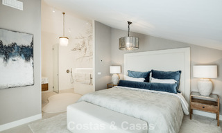 Instapklaar duplex penthouse te koop in een 24-uur beveiligde urbanisatie op Marbella’s Golden Mile 777113 