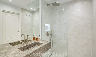 Instapklaar duplex penthouse te koop in een 24-uur beveiligde urbanisatie op Marbella’s Golden Mile 777121 