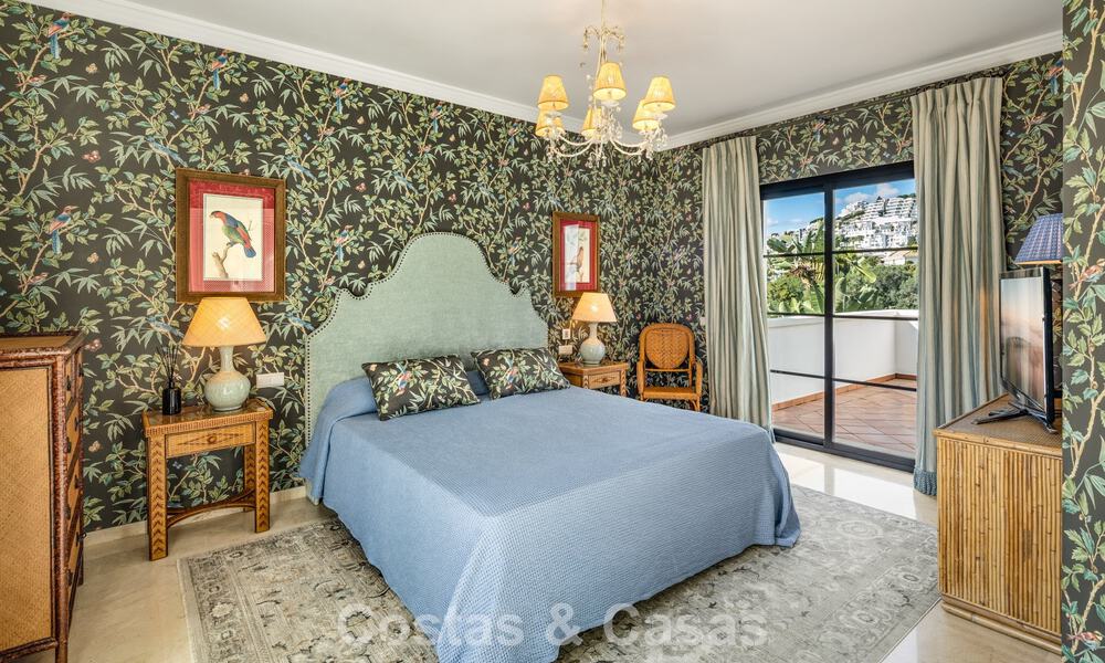 Instapklare luxevilla te koop grenzend aan een eersteklas golfbaan in La Quinta, Marbella - Benahavis 777072