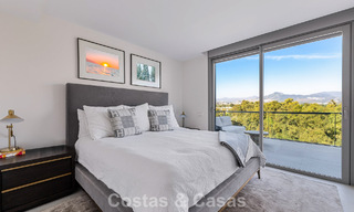 Luxueuze, moderne halfvrijstaande villa te koop dicht bij alle voorzieningen in Guadalmina en San Pedro, Marbella 777310 