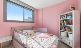 Luxueuze, moderne halfvrijstaande villa te koop dicht bij alle voorzieningen in Guadalmina en San Pedro, Marbella 777316 