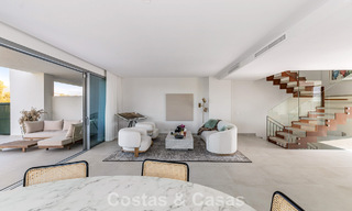 Luxueuze, moderne halfvrijstaande villa te koop dicht bij alle voorzieningen in Guadalmina en San Pedro, Marbella 777324 