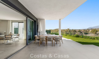 Luxueuze, moderne halfvrijstaande villa te koop dicht bij alle voorzieningen in Guadalmina en San Pedro, Marbella 777330 