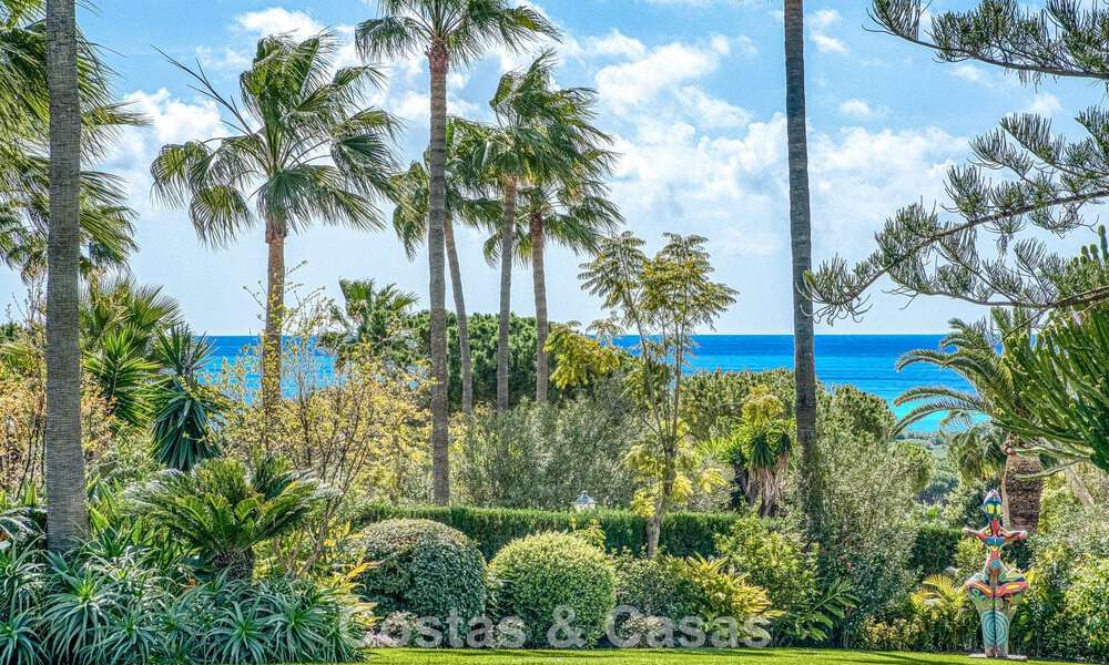 Ruime familievilla met 4 slaapkamers en zeezicht te koop in geprefereerde woonwijk in Oost Marbella 777244