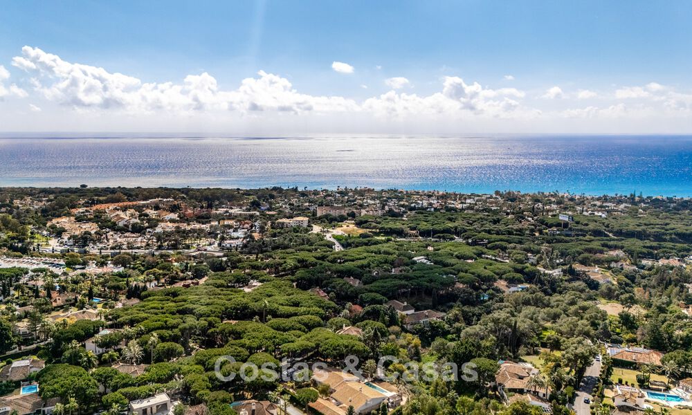 Ruime familievilla met 4 slaapkamers en zeezicht te koop in geprefereerde woonwijk in Oost Marbella 777252