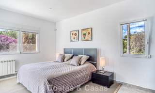 Ruime familievilla met 4 slaapkamers en zeezicht te koop in geprefereerde woonwijk in Oost Marbella 777268 