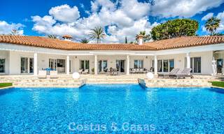 Ruime familievilla met 4 slaapkamers en zeezicht te koop in geprefereerde woonwijk in Oost Marbella 777288 