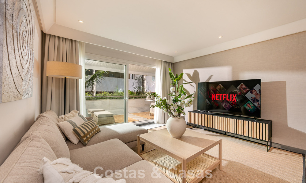 Gerenoveerd luxe appartement te koop in Gran Marbella aan het strand op de Golden Mile / Centrum van Marbella 777181