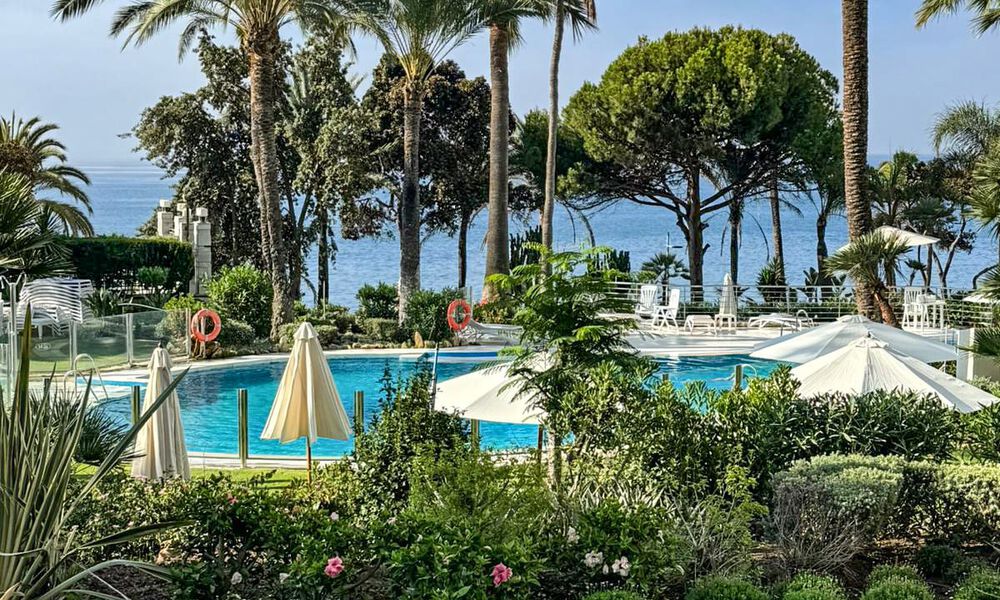 Gerenoveerd luxe appartement te koop in Gran Marbella aan het strand op de Golden Mile / Centrum van Marbella 777198