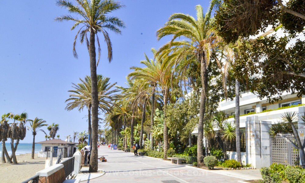 Gerenoveerd luxe appartement te koop in Gran Marbella aan het strand op de Golden Mile / Centrum van Marbella 777236