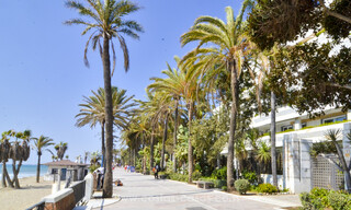 Gerenoveerd luxe appartement te koop in Gran Marbella aan het strand op de Golden Mile / Centrum van Marbella 777236 