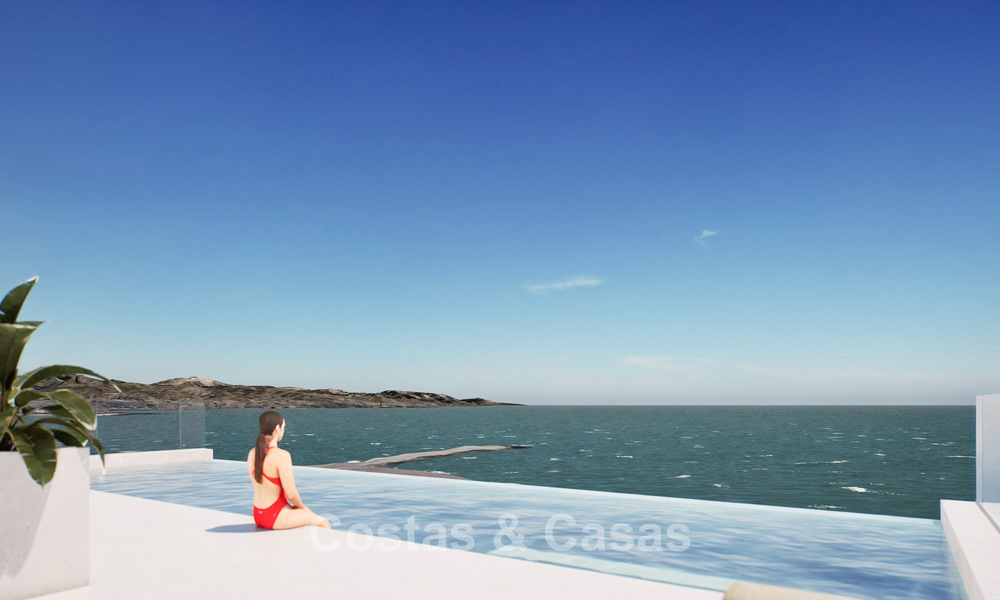 4 luxueuze duplex penthouses met open zeezicht te koop direct aan de strandboulevard van Malaga centrum 777579