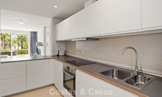 Tuinappartement te koop in een exclusief complex nabij een grote blauwe lagune aan de Costa del Sol 777437 