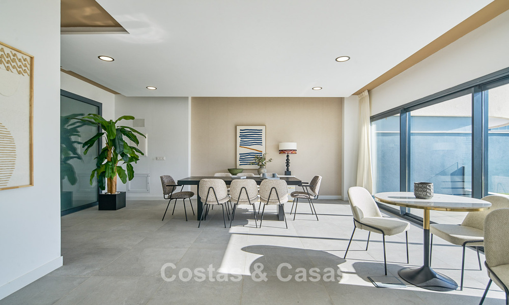 Gloednieuw en instapklaar penthouse met zeezicht te koop op de New Golden Mile tussen Marbella en Estepona 777591