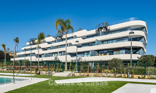 Gloednieuw en instapklaar penthouse met zeezicht te koop op de New Golden Mile tussen Marbella en Estepona 777602 