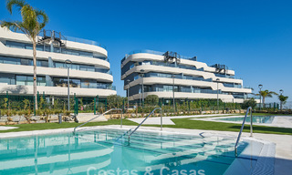 Gloednieuw en instapklaar penthouse met zeezicht te koop op de New Golden Mile tussen Marbella en Estepona 777604 