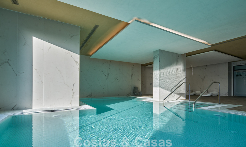 Gloednieuw en instapklaar penthouse met zeezicht te koop op de New Golden Mile tussen Marbella en Estepona 777612