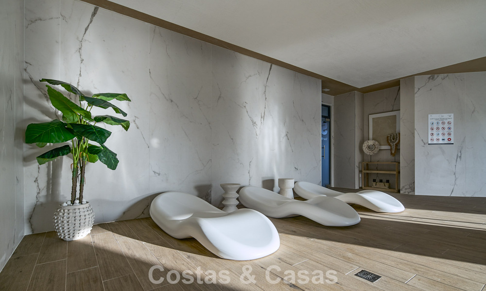 Gloednieuw en instapklaar penthouse met zeezicht te koop op de New Golden Mile tussen Marbella en Estepona 777620