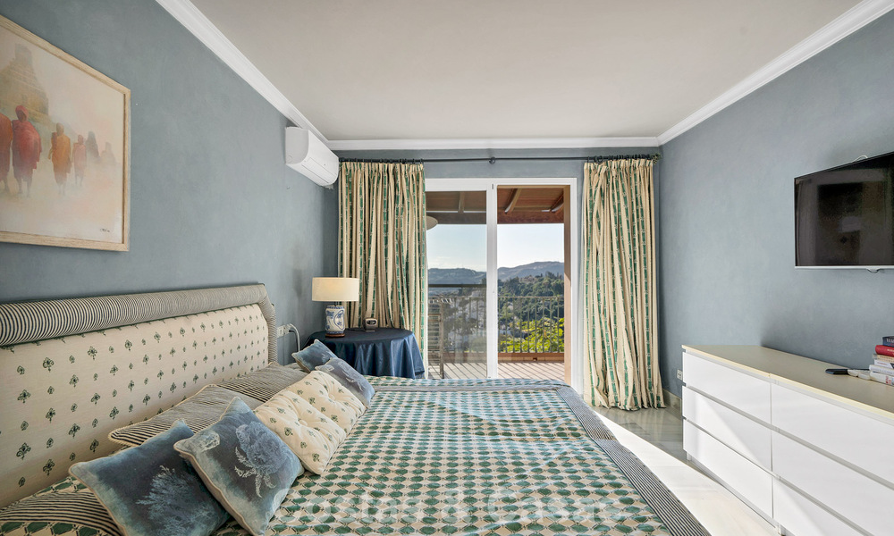 Ruim appartement met panoramisch uitzicht te koop in Marbella - Benahavis 777647