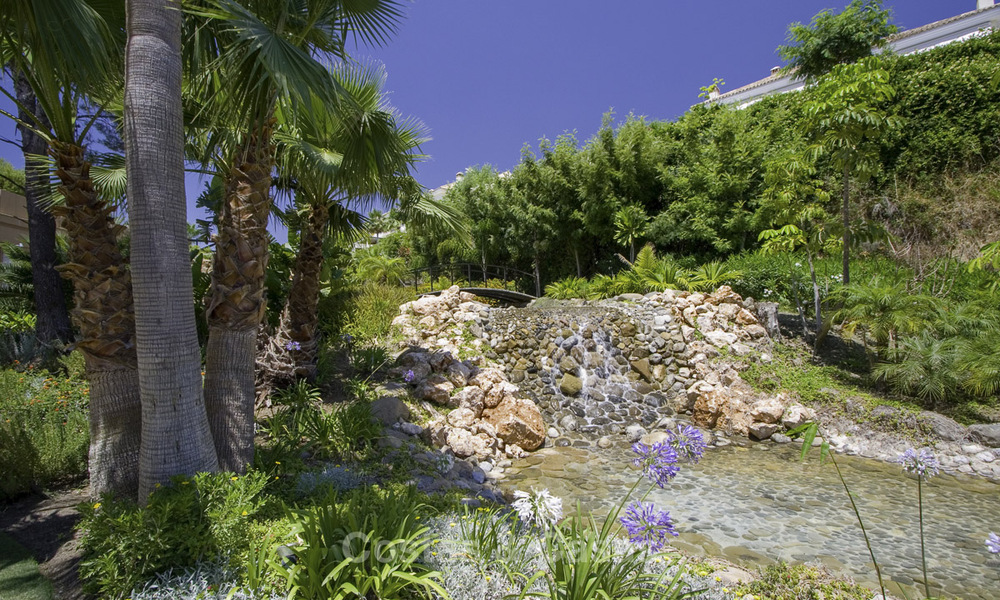 High-end appartement te koop in een gated complex in Nueva Andalucia, Marbella 777696