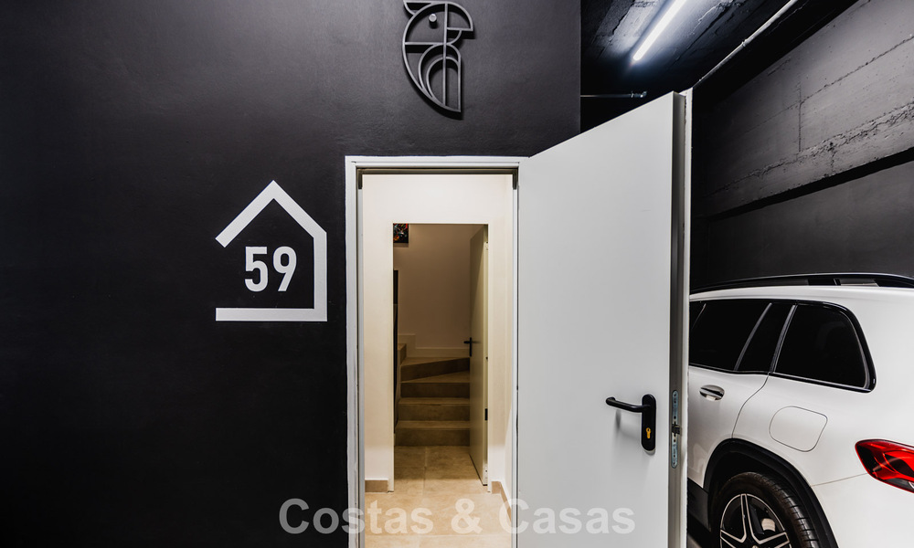 Modernistisch design schakelvilla met zeezicht te koop in een voorstaand resort in Mijas Costa, Costa del Sol 777828