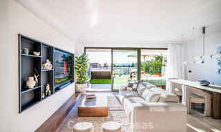 Modernistisch design schakelvilla met zeezicht te koop in een voorstaand resort in Mijas Costa, Costa del Sol 777856 