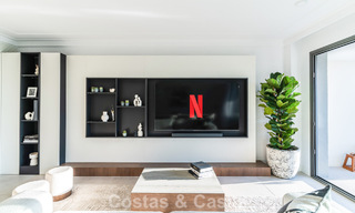 Modernistisch design schakelvilla met zeezicht te koop in een voorstaand resort in Mijas Costa, Costa del Sol 777857 