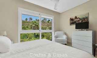 Luxueus duplex penthouse met privézwembad te koop in Nueva Andalucia’s golfvallei, Marbella 777883 