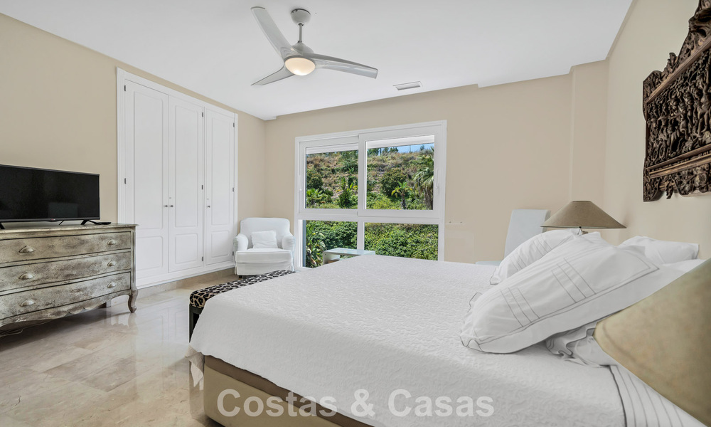 Luxueus duplex penthouse met privézwembad te koop in Nueva Andalucia’s golfvallei, Marbella 777887