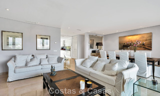Luxueus duplex penthouse met privézwembad te koop in Nueva Andalucia’s golfvallei, Marbella 777901 