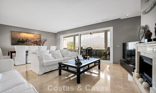 Luxueus duplex penthouse met privézwembad te koop in Nueva Andalucia’s golfvallei, Marbella 777902 