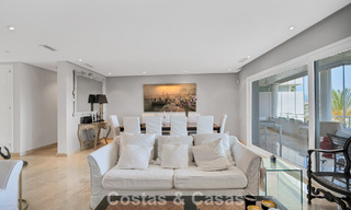 Luxueus duplex penthouse met privézwembad te koop in Nueva Andalucia’s golfvallei, Marbella 777903 