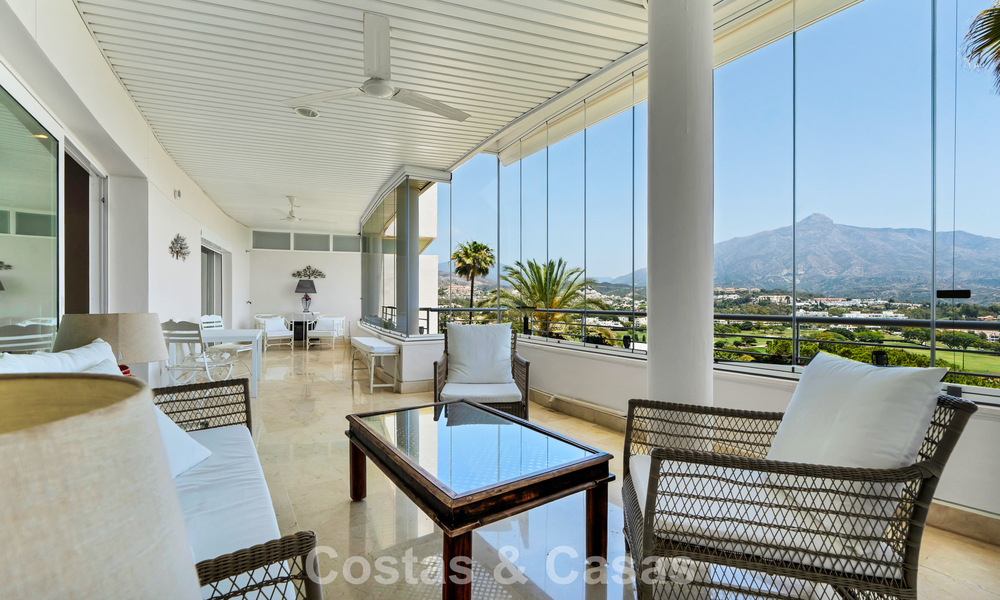 Luxueus duplex penthouse met privézwembad te koop in Nueva Andalucia’s golfvallei, Marbella 777909