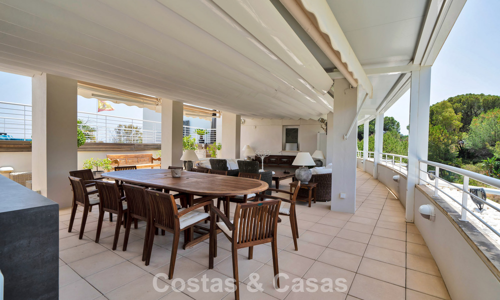 Luxueus duplex penthouse met privézwembad te koop in Nueva Andalucia’s golfvallei, Marbella 777916