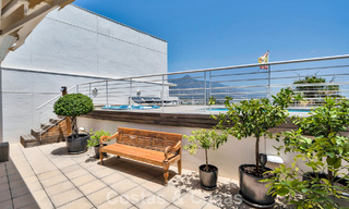 Luxueus duplex penthouse met privézwembad te koop in Nueva Andalucia’s golfvallei, Marbella 777919 