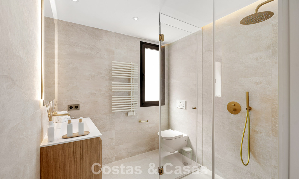 Prestigieus gerenoveerde luxevilla in traditionele stijl te koop in een rustige woonwijk van Nueva Andalucia, Marbella 778129