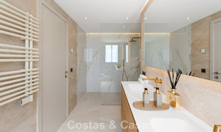 Prestigieus gerenoveerde luxevilla in traditionele stijl te koop in een rustige woonwijk van Nueva Andalucia, Marbella 778136 