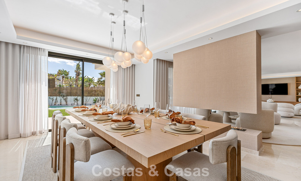 Prestigieus gerenoveerde luxevilla in traditionele stijl te koop in een rustige woonwijk van Nueva Andalucia, Marbella 778149
