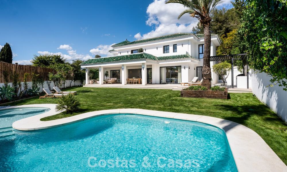 Prestigieus gerenoveerde luxevilla in traditionele stijl te koop in een rustige woonwijk van Nueva Andalucia, Marbella 778157
