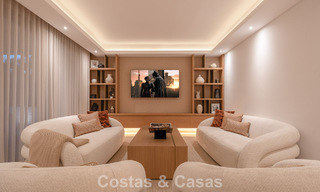 Prestigieus gerenoveerde luxevilla in traditionele stijl te koop in een rustige woonwijk van Nueva Andalucia, Marbella 778162 