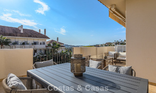 Prachtig appartement met ruim terras te koop in een luxueus complex in Nueva Andalucia, Marbella 778123 