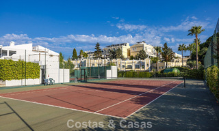 Gerenoveerd penthouse te koop in een populaire Aloha golfurbanisatie in het hartje van Nueva Andalucia, Marbella 778065 